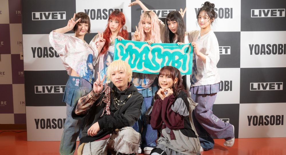 Image for NewJeans Performs on Stage at YOASOBI's Concert After Contract Controversy, But Fans Notice They Avoid Using Their Group Name