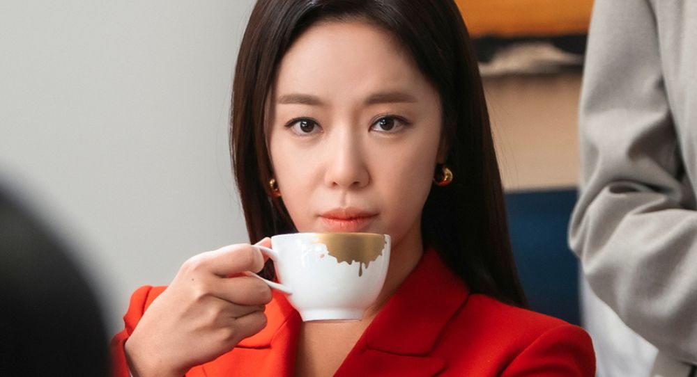 Hwang Jung Eum’s spending habits are dug up by netizens after she’s accused of stealing company money