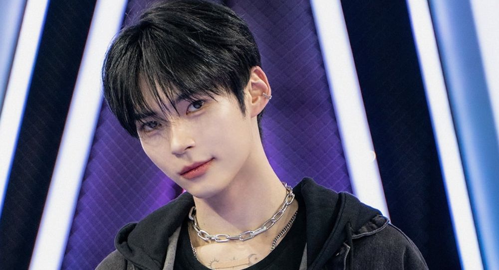 ZEROBASEONE’s Sung Han Bin faces backlash for variety show joke, says he was too greedy for laughs and apologizes