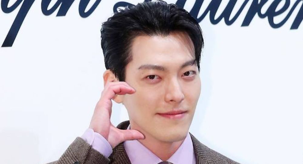 Kim Woo Bin shows his true character by secretly paying for fans’ dinner, leaving them in tears