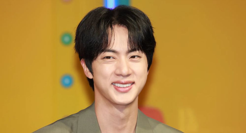 BTS Jin makes history as global fans crown him No.1 in ‘Fan N Star Choice Solo’ and he takes home 2 big wins at the 2025 TMA