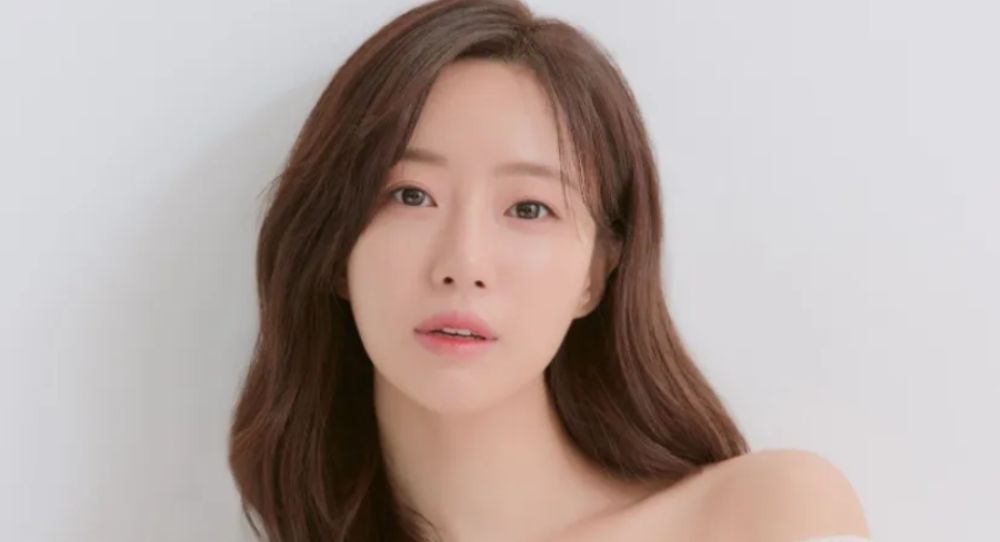 T-ara’s Ham Eun Jung to tie the knot this November in a private wedding with her non-celebrity fiancé