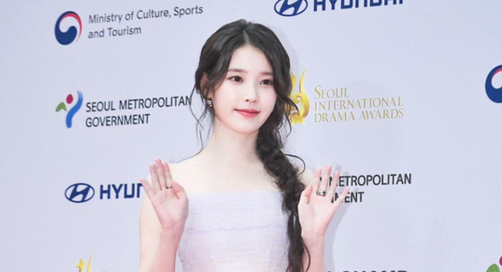 IU wins hearts again — gifts every staff member of “21st Century Prince’s Wife” 500,000 won vouchers for Chuseok