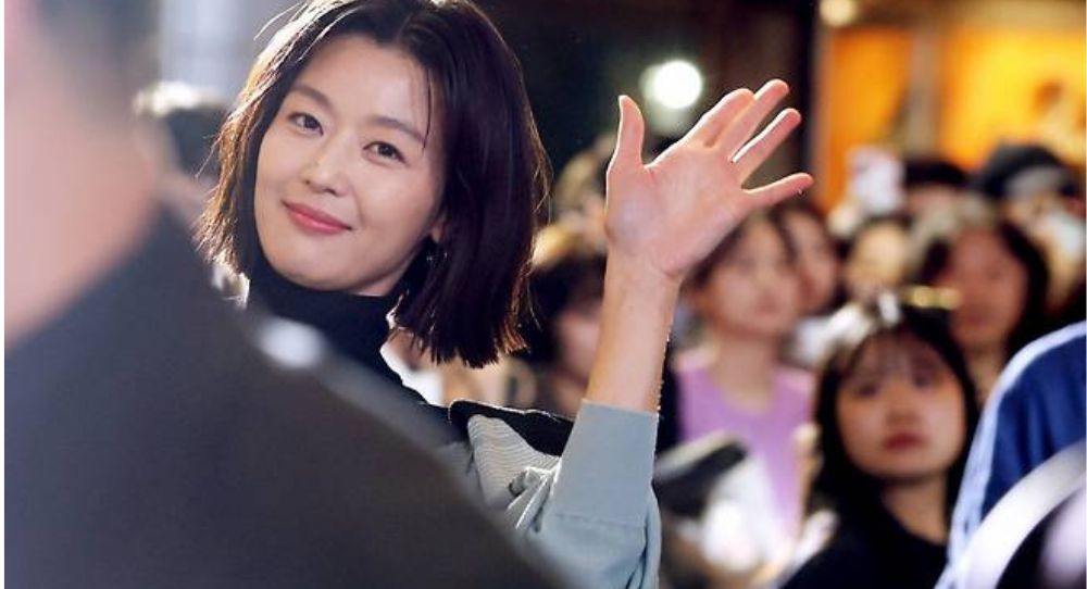 Jun Ji Hyun faces criticism but wins over everyone with her calm and elegant response
