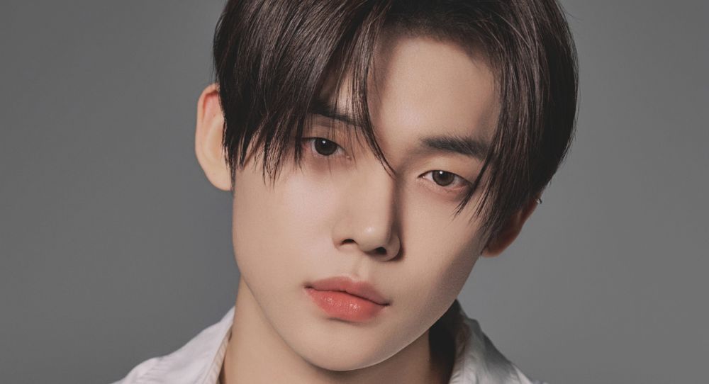 TXT Yeonjun’s solo tracks are taking over and making global fans talk, with “Let Me Tell You” climbing charts everywhere