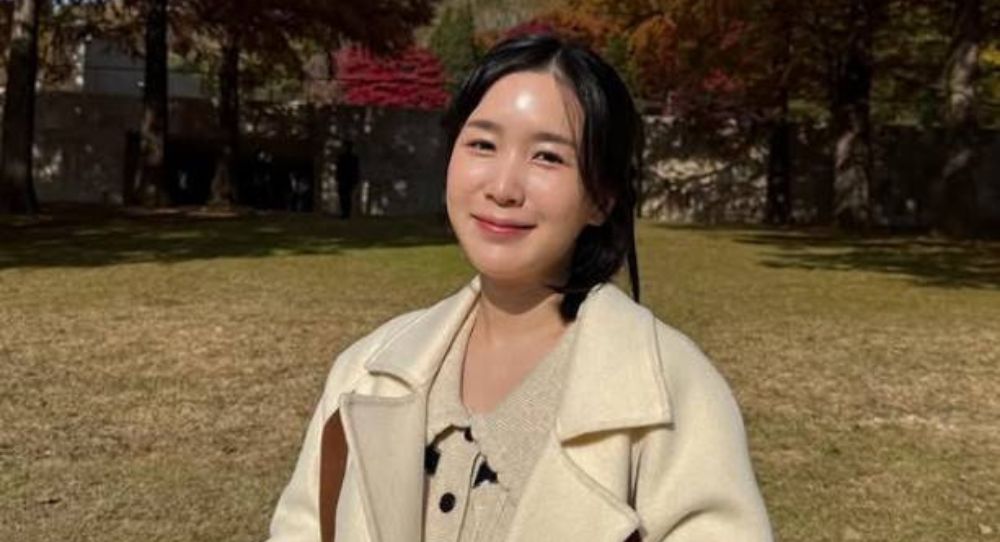 Former Crayon Pop member Choa shares her miracle pregnancy with twins after cervical cancer surgery and explains why prenatal trips were impossible