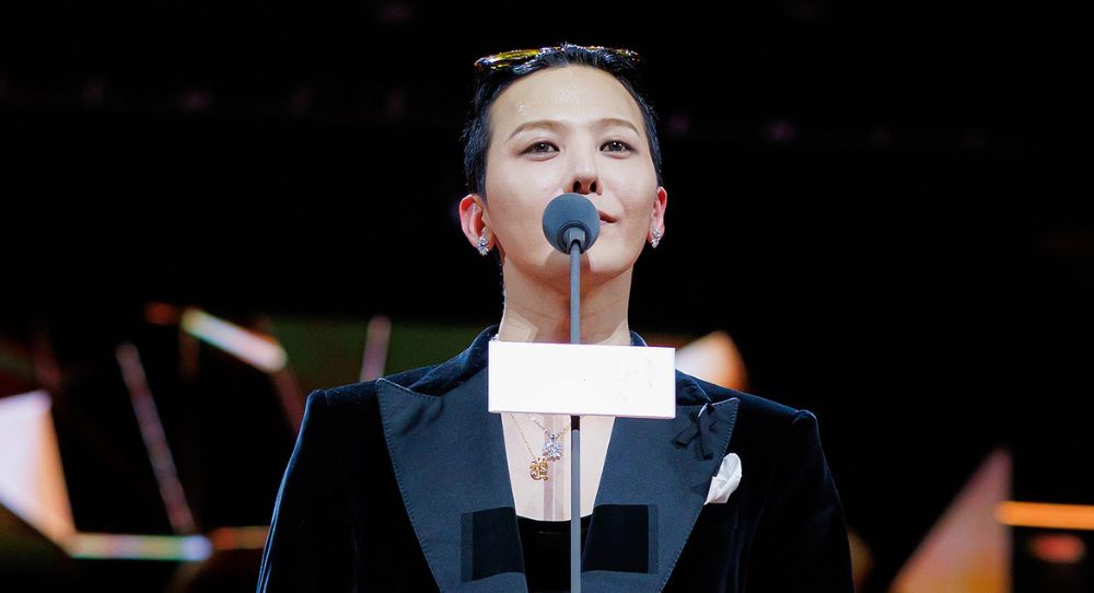 G-Dragon opens up about MAMA live controversy and netizens wonder if he can redeem himself at encore concerts