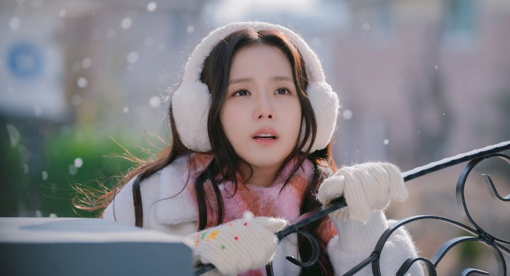 Image for Jisoo’s new drama “Boyfriend on Demand” draws global attention with 185 IMDb reviews in three days and climbs to No.5 worldwide on Netflix charts