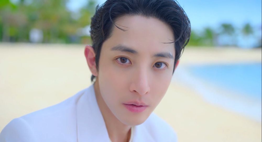Lee Soo Hyuk goes viral for his “AI like” visuals in Netflix’s ‘Boyfriend on Demand’ as director reveals why he was the perfect casting choice