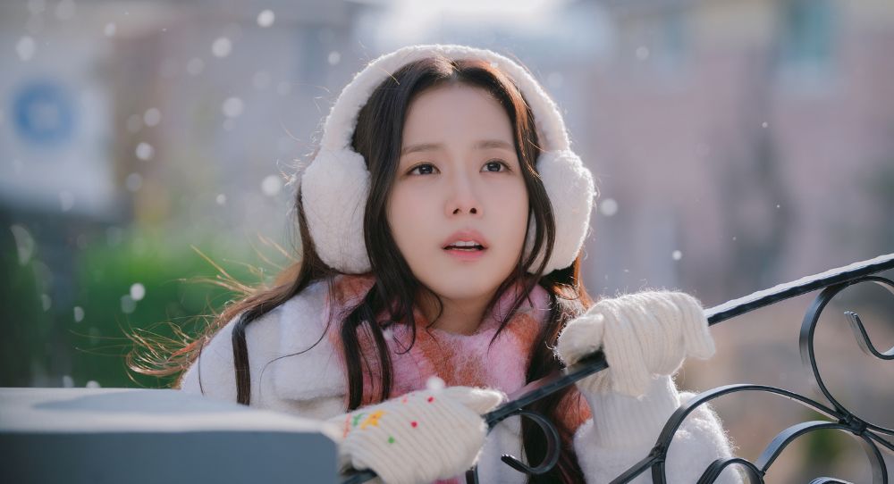 ‘Boyfriend on Demand’ keeps winning worldwide in week two and many viewers are now saying Jisoo is the reason it feels unstoppable