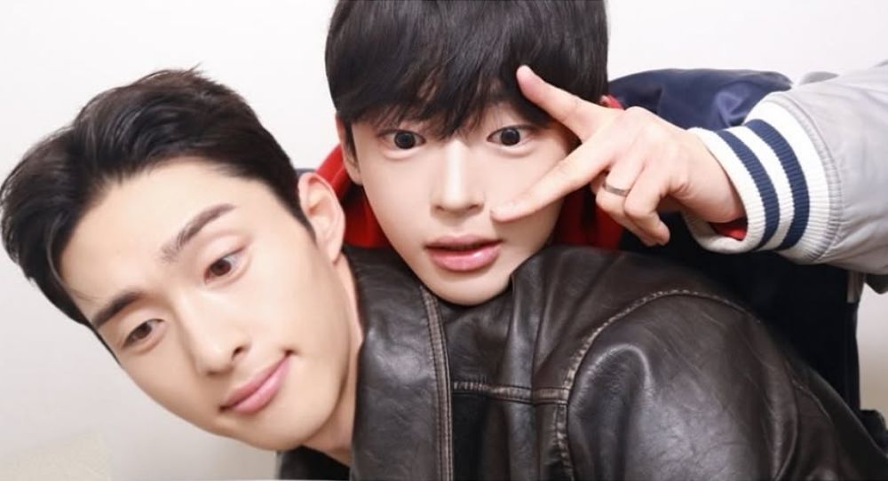 Image for Two male YouTubers are going viral after launching a “couple channel” together and netizens cannot stop debating if it is real or just clever fanservice